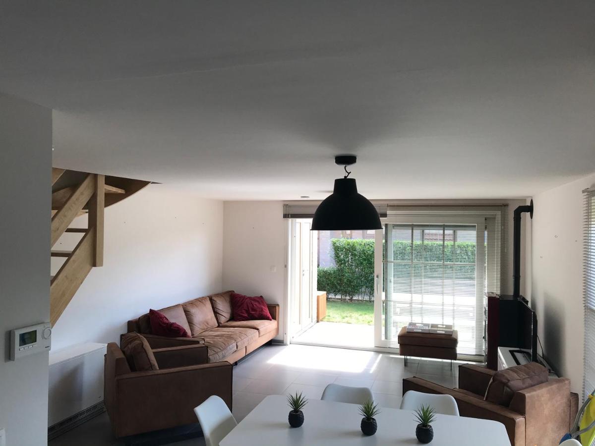 Vakantiehuisje De Panne Vlak Aan Plopsaland En De Zee Exteriör bild